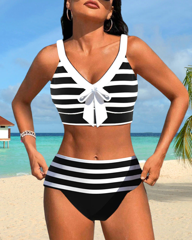 Laura - Stribet Bikini med Høj Talje