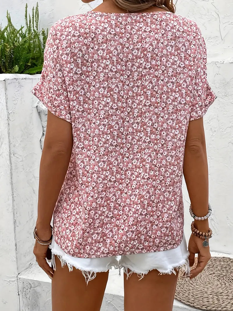 Let blomstret bluse