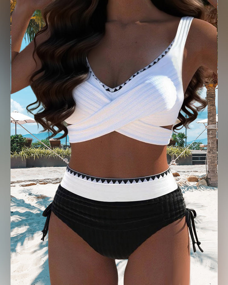 Mónica - Casual Bikini med Kontrastfarve