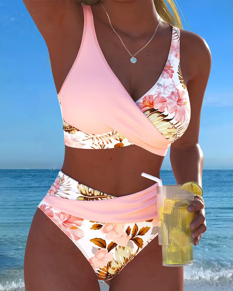 Eduarda - Bikini med kontrasterende blomsterprint og slids