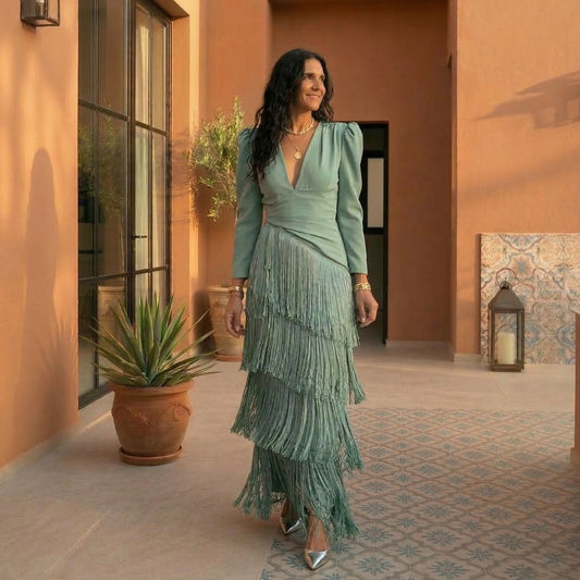 Moana | Elegant kjole med frynser på ærmerne