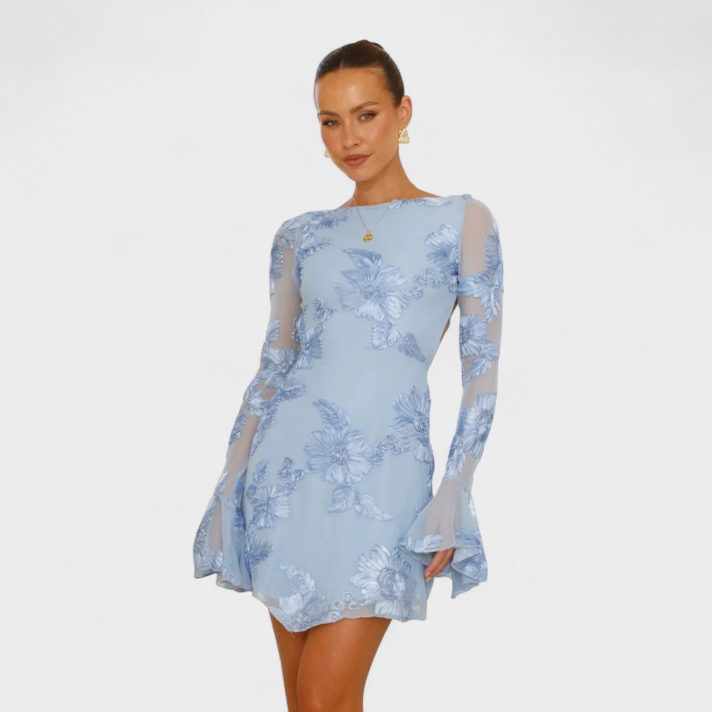 Júlia - Kjole med blomstercharme
