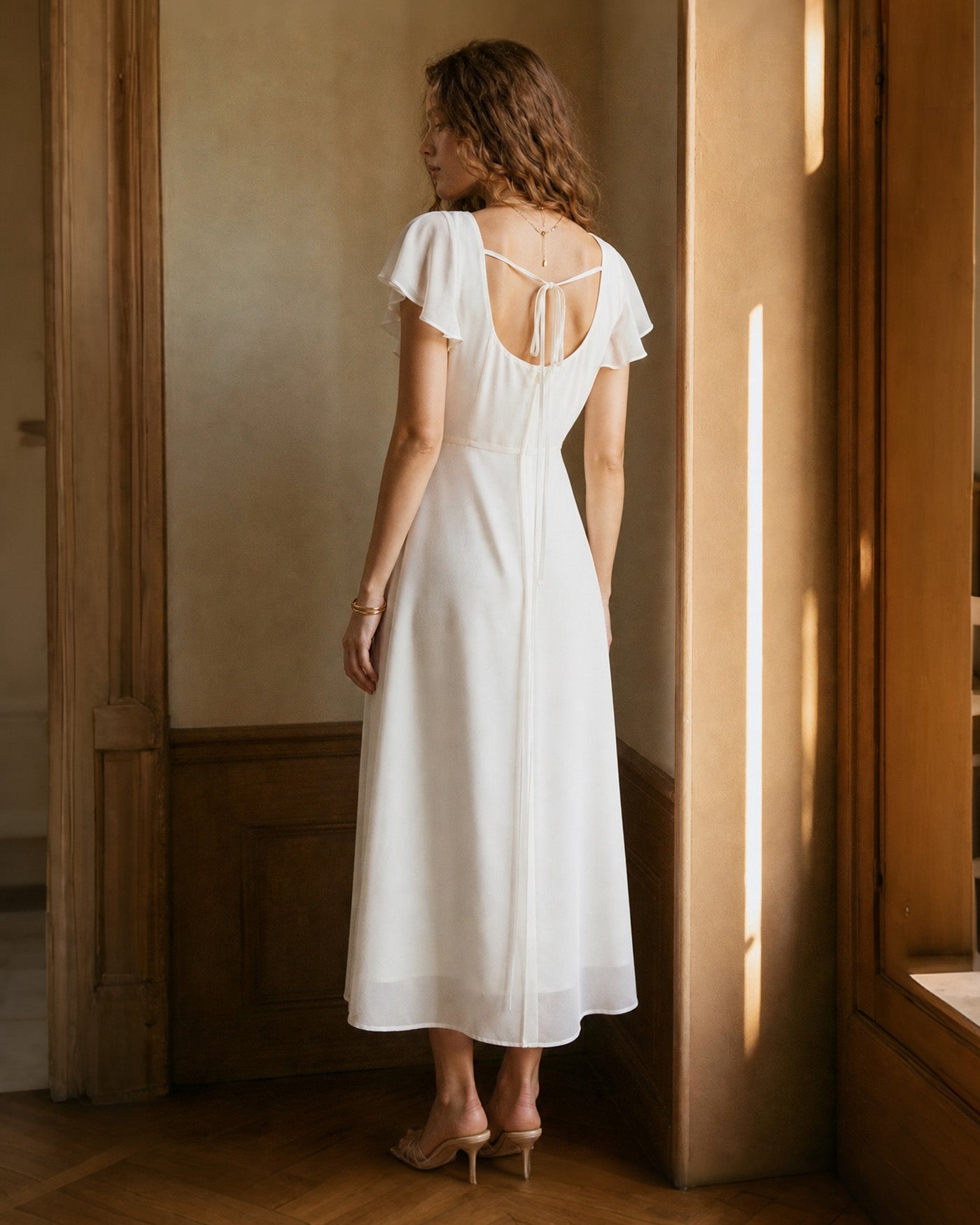 Liliana - Vestido Longo com Decote Quadrado